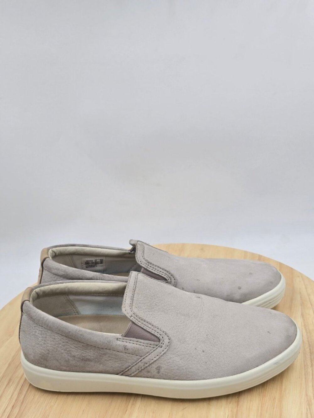 Ecco Soft 7 Casual Slip On Sneakers  Womens Flats  Leather sz 6-6.5